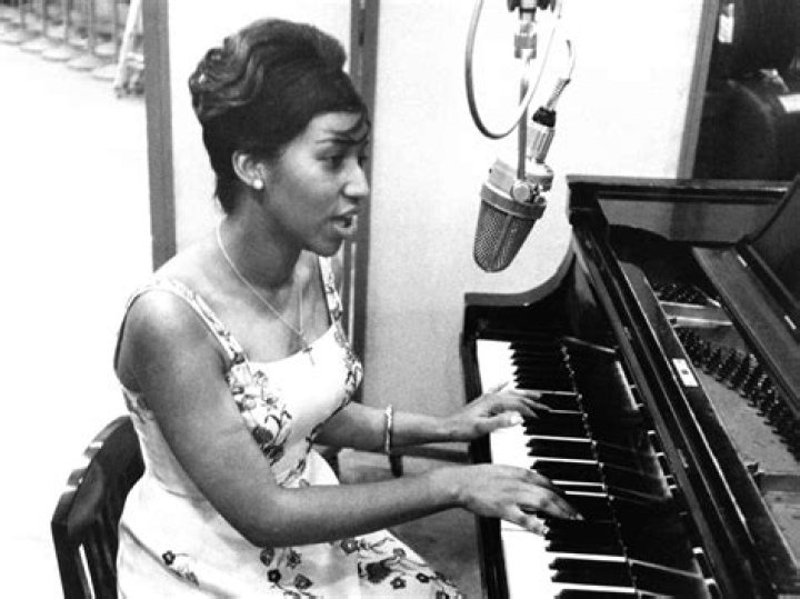 Aretha Robinson: The Talented American Singer and Pianist Who Captivated Hearts
